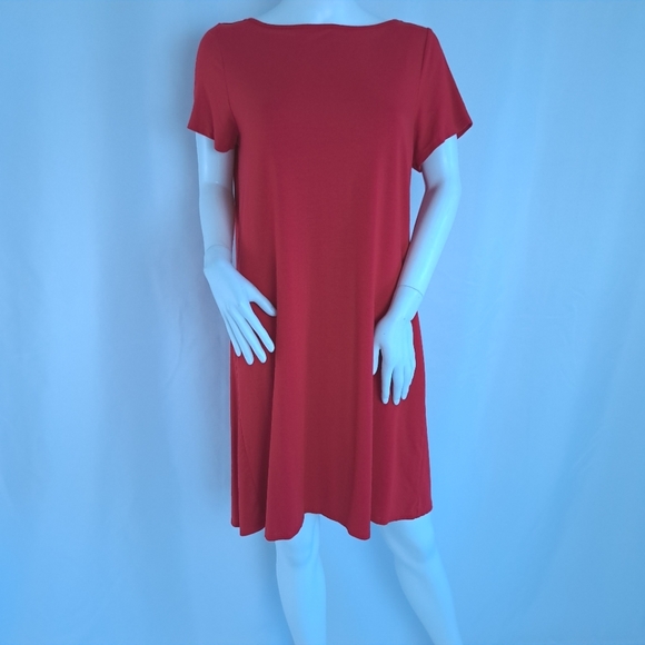 J. Jill Wearever T-shirt Shift Dress with Pleated Back - Picture 3 of 10
